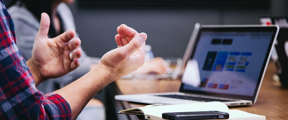 Consumenten positiever web